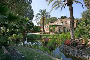 Showpiece Homes and Luxury Living… Nueva Andalucía
